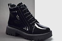 Женские модные демисезонные кожаные лаковые ботинки черные L-Style 86271