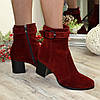 Черевики жіночі замшеві на невисокому каблуці, декоровані ремінцем. Колір бордо, фото 4