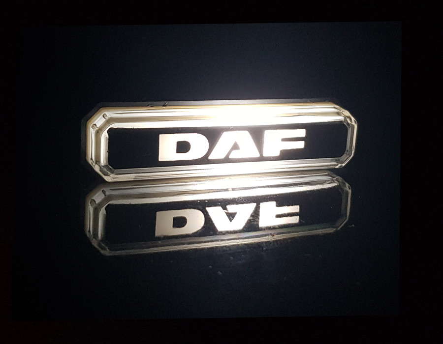 Ліхтар білий DAF неоновий