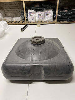 Місткість бака для літнього душу пластиковий 70 л плоский дачний