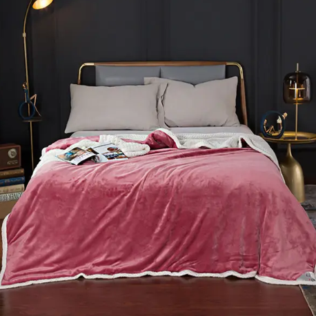 Великий плед на ліжко 200*230 двоспальні євро універсальний, пледи з мікрофібри стильні м'який Рожевий