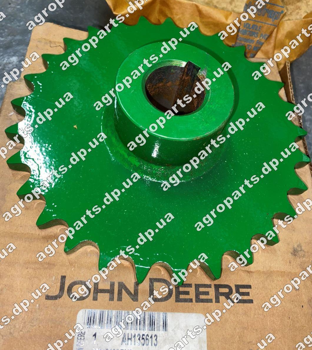 Зірочка АН135613 верхнього вала наклонної камери z29 John Deere Drive Sprocket AH135613