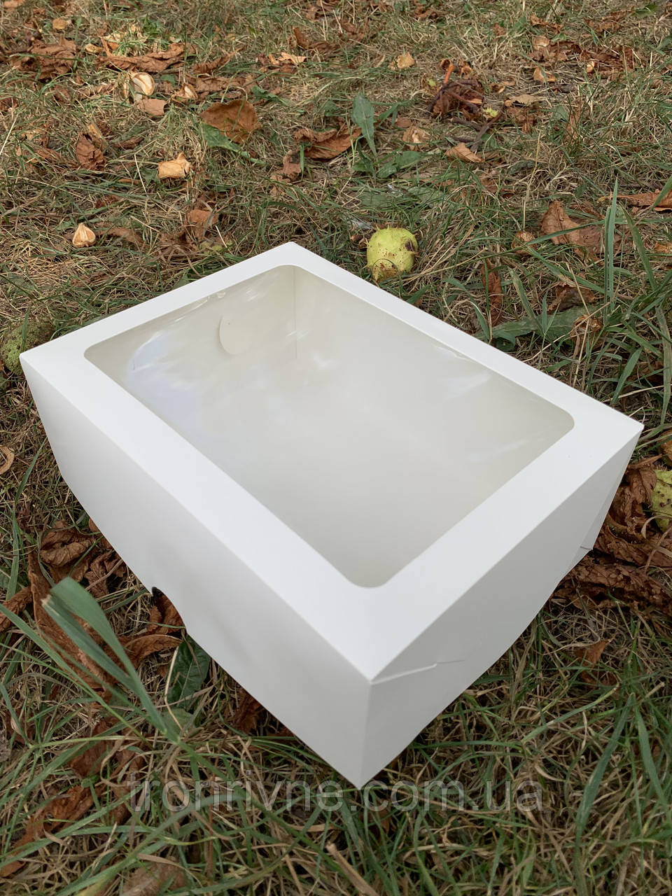 Коробка кондитерська з віконцем 24х18х9см, біла, за 1шт