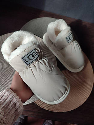 Дутики UGG БІЖОВІ з БІЛОЮ галявкою високі жіночі без застібки непромокаючі зимові, фото 4
