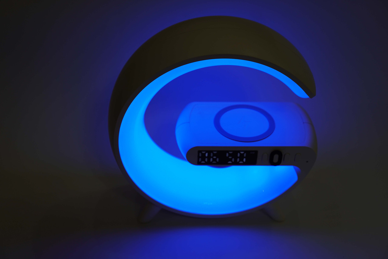 Настольная смарт лампа ночник G63 RGB G-Smart Light с беспроводной зарядкой 10W и Bluetooth колонкой - фото 8 - id-p1992411891