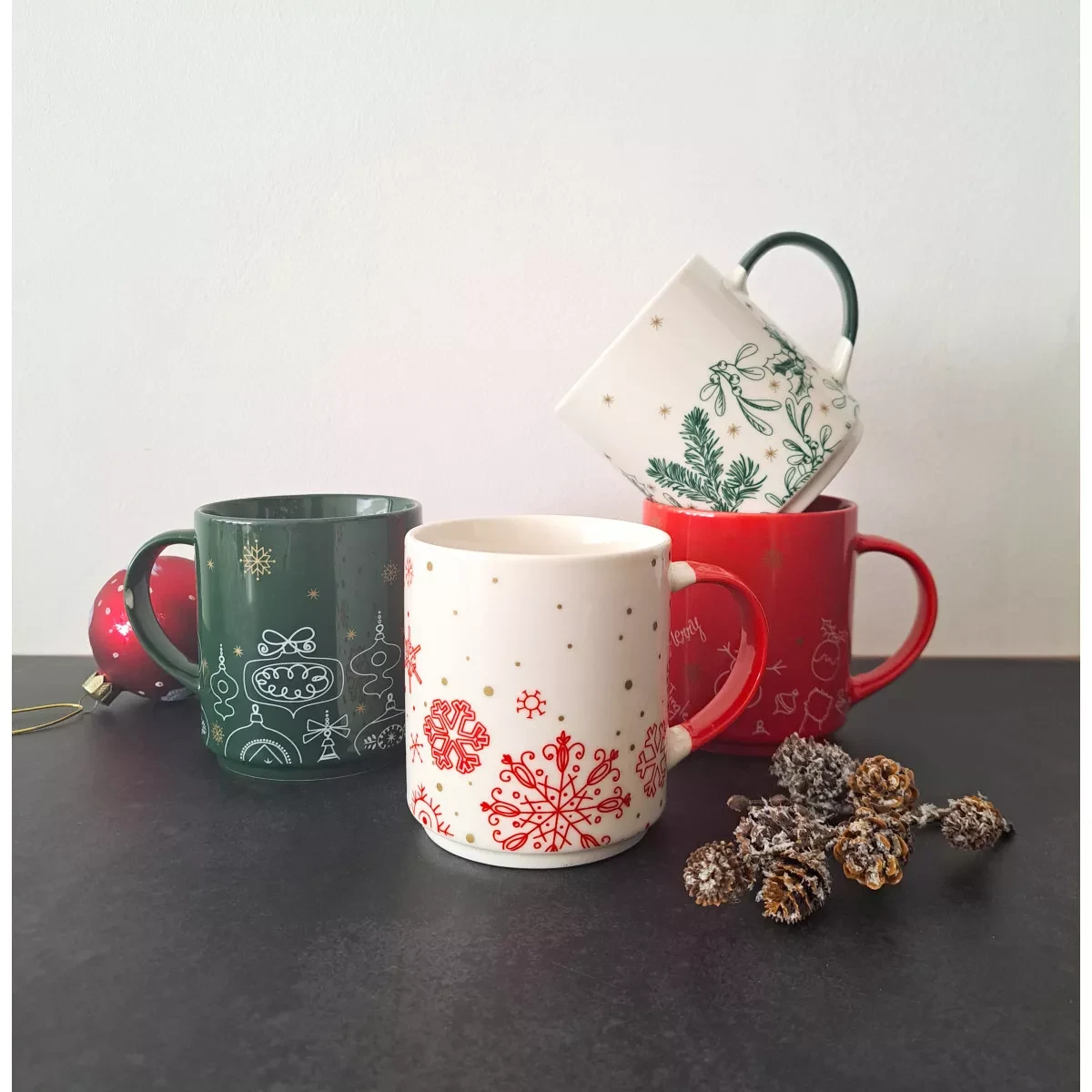 Чашка VT-C-236330 Несподівана зима 330 мл Vittora