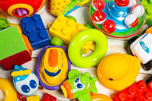 Іграшки для малюків, розвиток, розваги