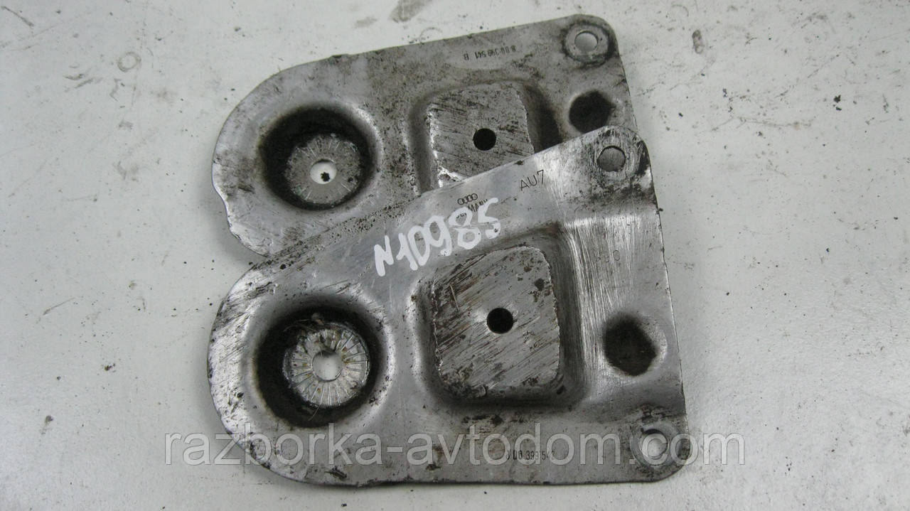 Кронштейн передньої балки підрамника (комплект) VW Passat B5 (1997-2000), Audi 80 B3 OE:8D0399541B, 8D0399542B