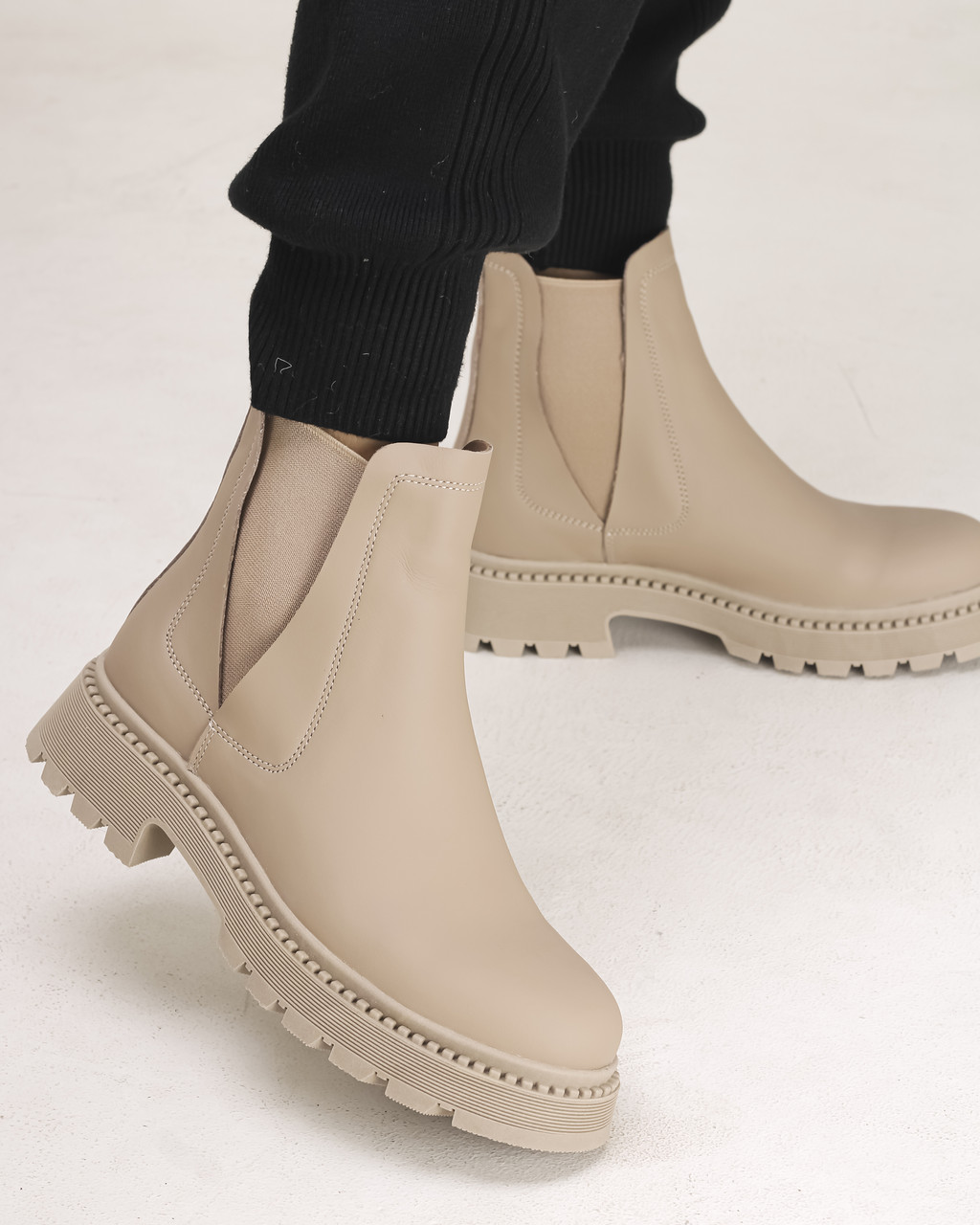 Черевики Челсі Teona 421 40 капучино шкіра 36