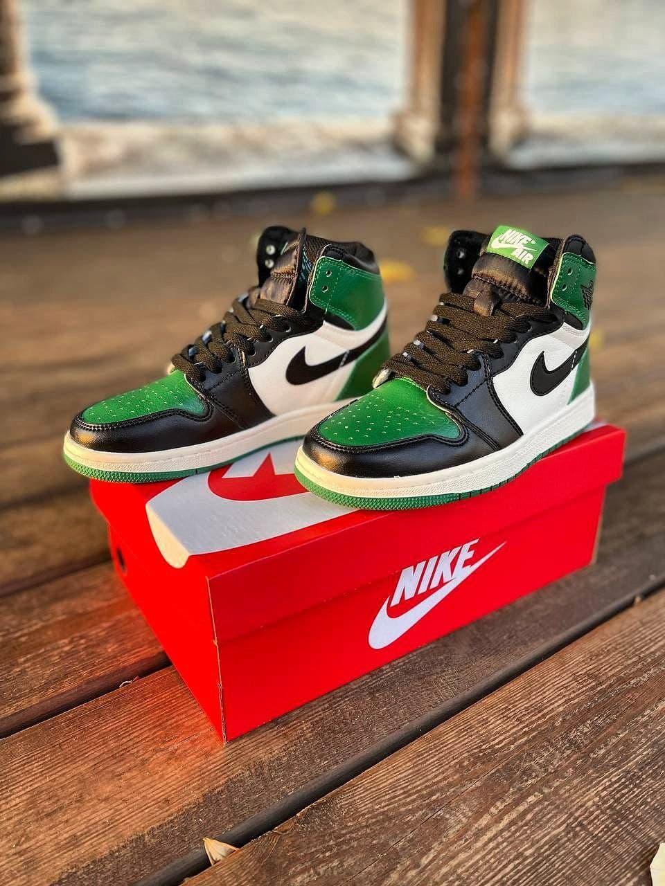 Air Jordan 1 Retro High Black White Green 45