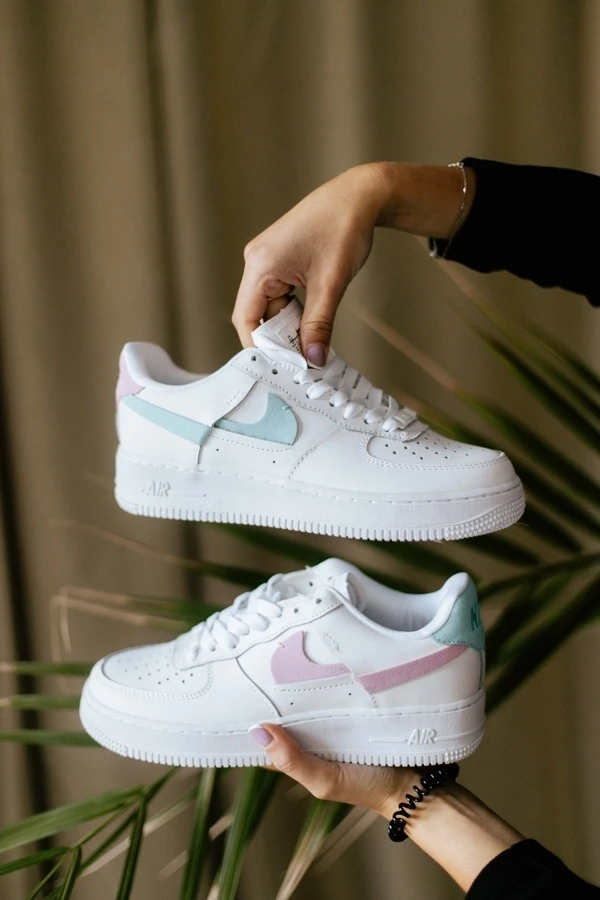 Кросівки Nike Air Force 1 LXX