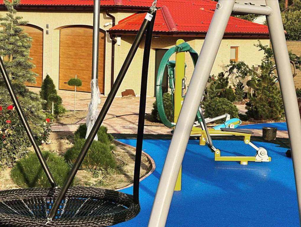 Conipur GP. Дитячий майданчик площею 220м2 2