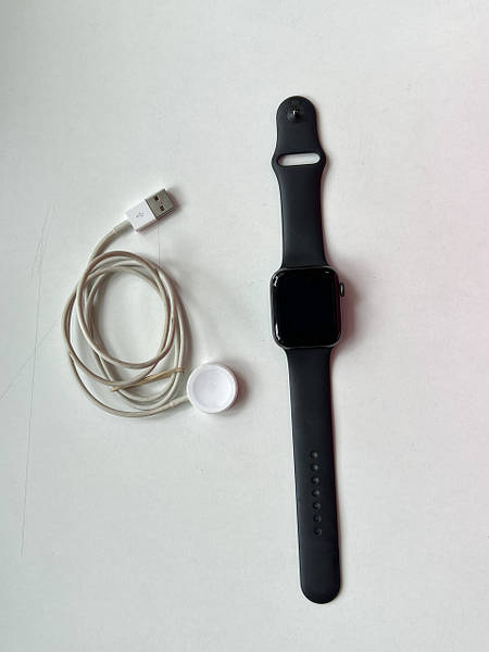 Space gray series 4 deals