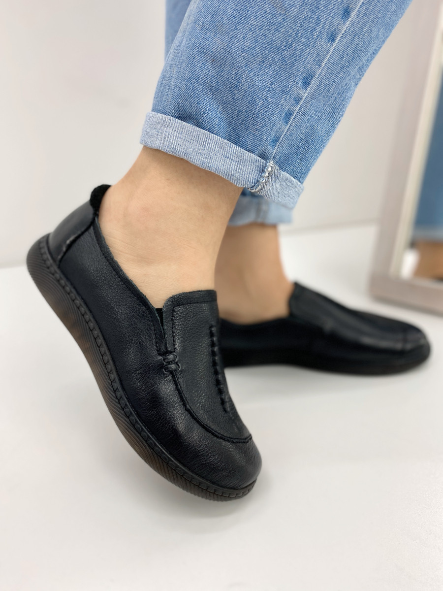 Туфлі жіночі MeegoComfort S2132-black чорні з резинкою 37