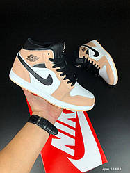 Жіночі зимові кросівки Nike Air Jordan (персикові з білим і чорним) високі модні кеди на хутрі В11832