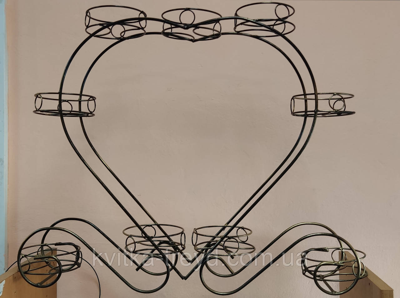 Кована підставка для квітів Серце 9 (відправлення тільки укрпошта)