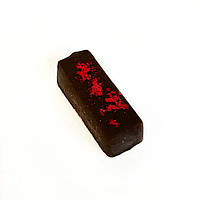Батончик шоколадний веганський з сублімованою малиною власного виробництва Vegetaria