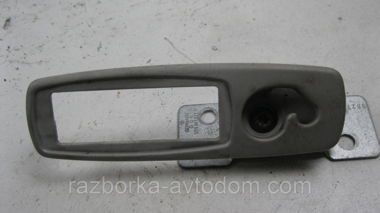 Кронштейн салону VW Passat B5 (1997-2000) OE:3B9861821J