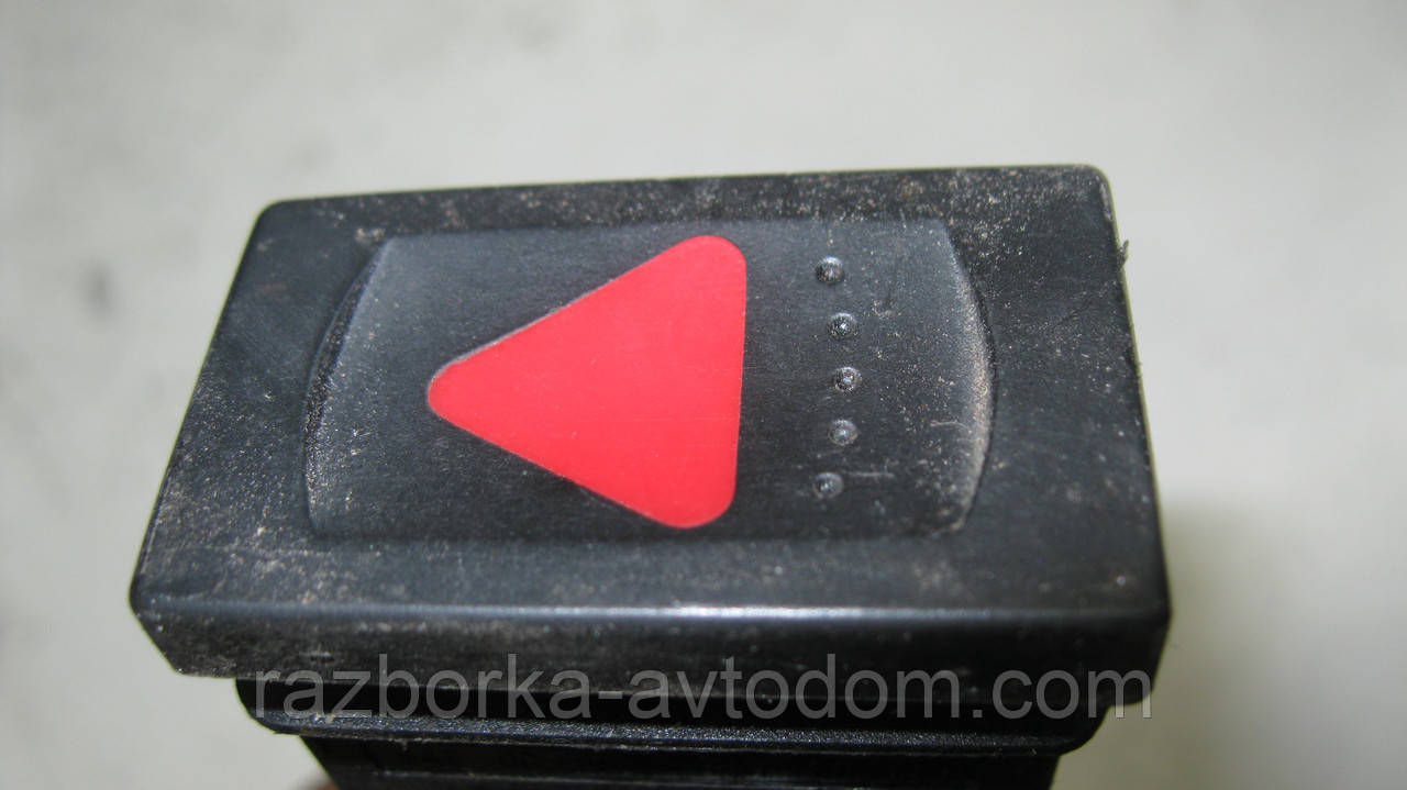 Кнопка аварійного сигналу VW Passat B5 (1997-2000) OE:3B0953235B