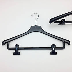 Пластикові плічка вішаки для одягу W-Tz42 чорного кольору, довжина 420 мм