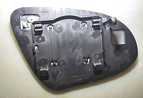 Вкладиш дзеркала лівий USA Toyota Auris Avalon Camry Corolla Prius Yaris 2011- 879070D590, 8796152C30