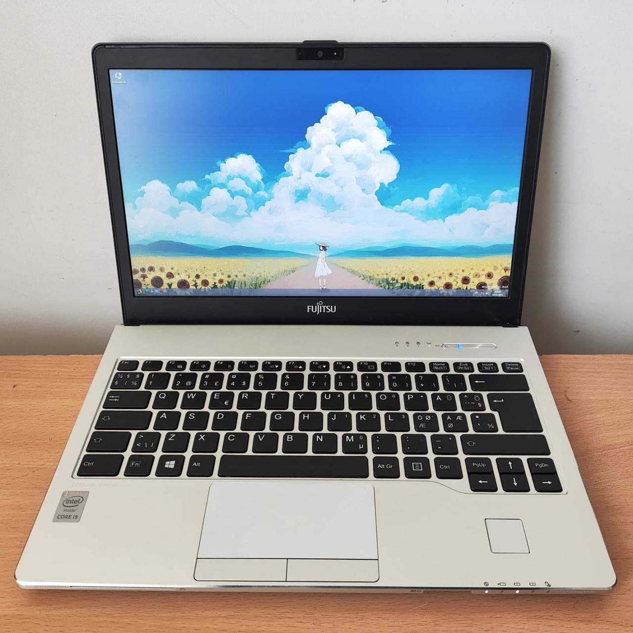 Ноутбук Fujitsu Lifebook S904 13.3" 2560x1440 IPS ТАЧ i7-4600U/4Gen/12 Gb DDR3 / SSD 256 Gb/ Intel HD Graphics 4400