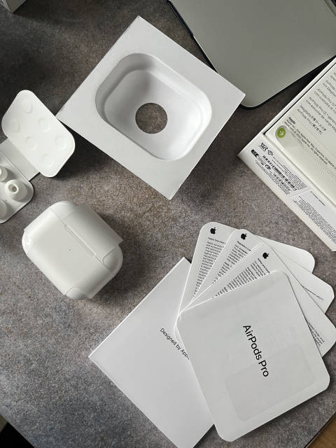 5011550295_w1280_h640_naushnik