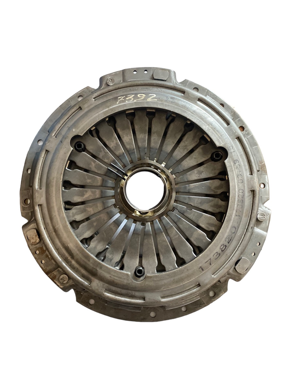 Кошик зчеплення d=330 IVECO EUROCARGO TECTOR (VAL809126/2992492) Valeo