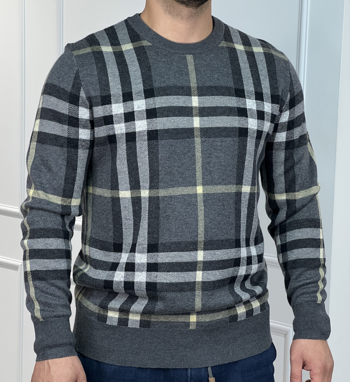 Светр чоловічий вовняний у клітинку