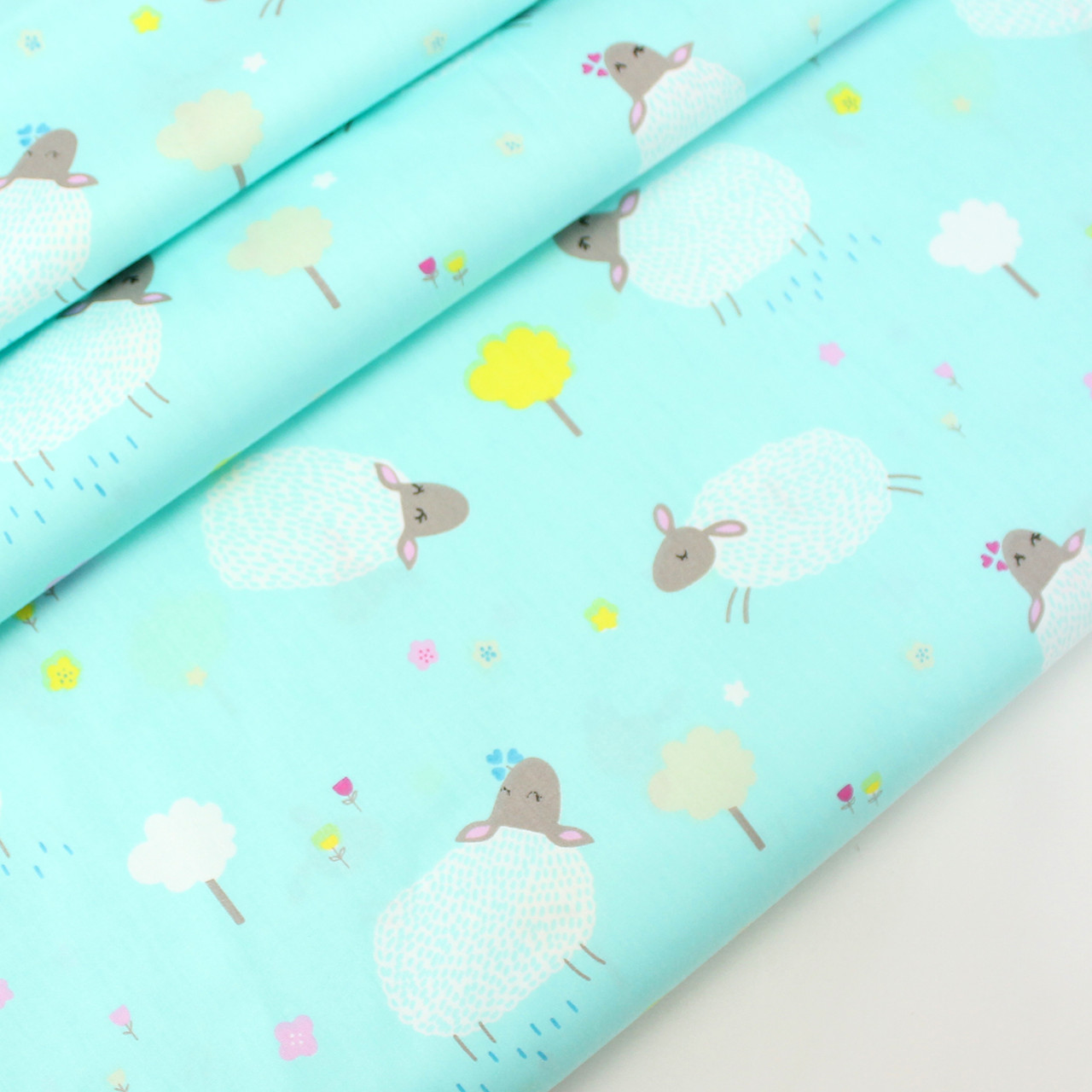 Сатин " Овечки в деревах" на блакитному м'ятному тлі No 160-43 с, фото 1