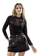 Женская блуза - водолазка черного цвета с гипюровыми вставками. Модель Ernesta Eldar