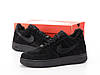 Чоловічі зимові кросівки Nike Air Force 1 Low Black з хутром взуття Найк Форс чорні замшеві теплі, фото 2