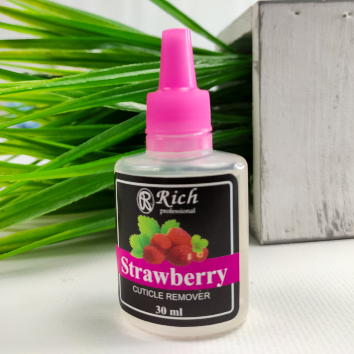 Ремувер для кутикули Rich 30ml Strawberry