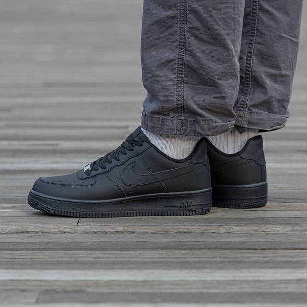 Nike air force 1 black low top deals