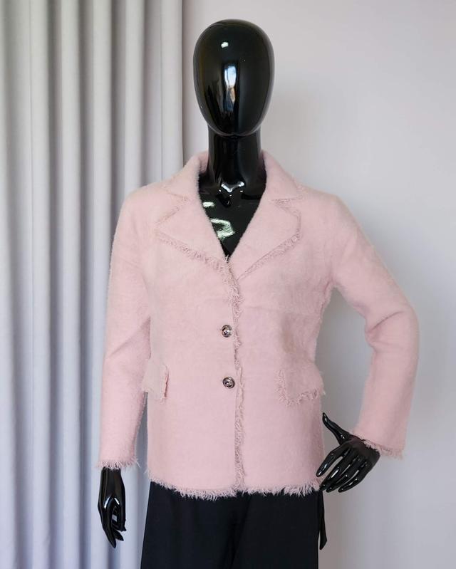 фотографія жіночий піджак альпака рожевого кольору