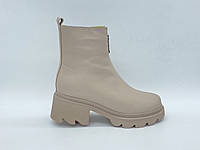 Зимові черевики на товстій підошві Erisses. Маленькі (33, 35) розміри.