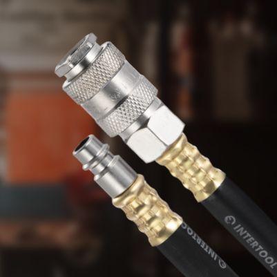 Шланг гумовий повітряний армований до 20 атм 10*17 мм 20 м зі швидкороз'ємними з'єднаннями INTERTOOL PT-1735 Шланг гумовий повітряний армований до 20 атм 10*17 мм 20 м зі швидкороз'ємними з'єднаннями INTERTOOL PT-1735