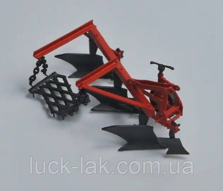Модель плуга відвального трикорпусного масштаб 1/43 з бороною, червоний колір, ПЛН 3, фото 1