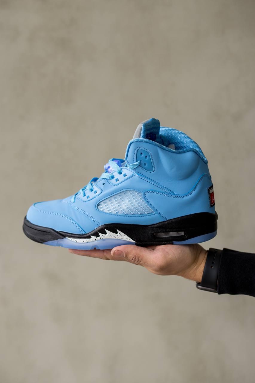 Jordan retro store baby blue