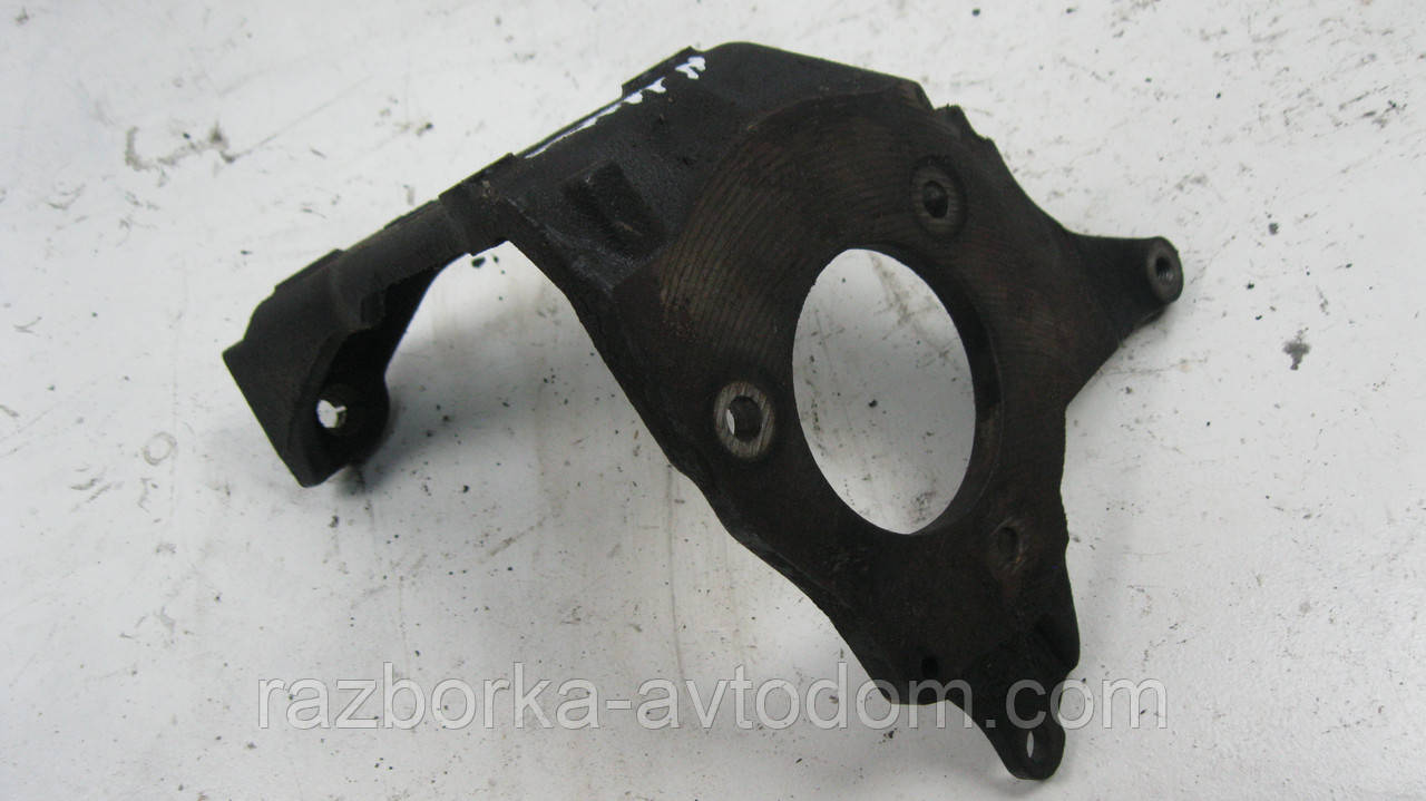 Кронштейн/кріплення ТНВД VW Passat B5 (1997-2000) OE:028130147M