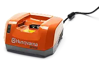 Зарядний пристрій Husqvarna QC330