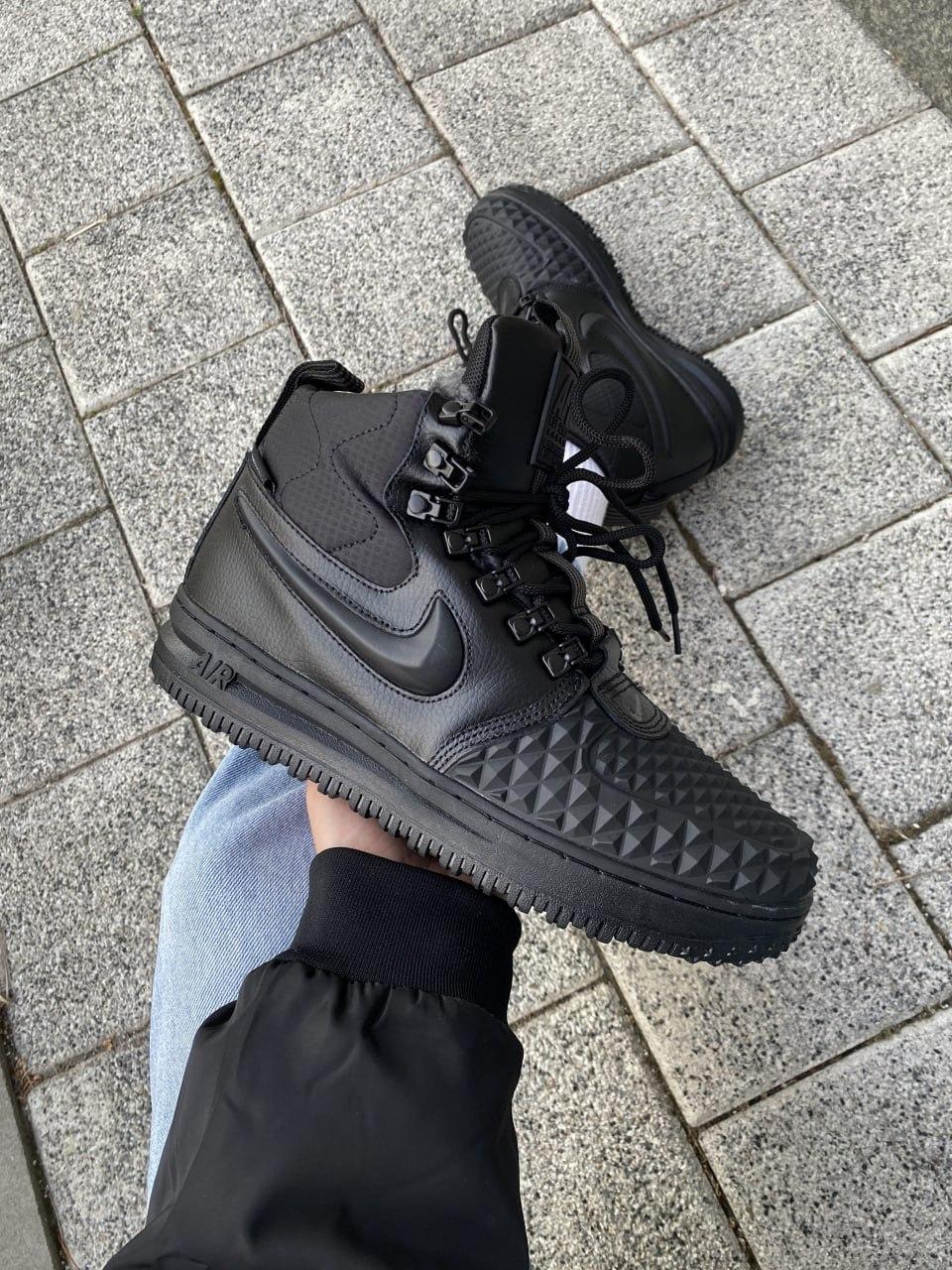 Чоловічі зимові кросівки Nike Duckboot Black Взуття Найк Дакбут чорні високі хутро зима В'єтнам