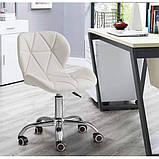 Поворотне крісло Стар-819 біле на хромо коліщатках, фото 3