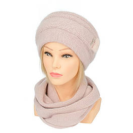 В'язаний комплект жіночий шапка шарф з ангори Nella пудрового світлого кольору