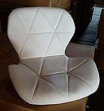 Поворотне крісло Стар-819 біле на хромо коліщатках, фото 4
