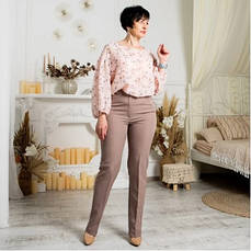 Штани жіночі повномірні "Кріс" із костюмної тканини бежевого кольору розміри 62, 64, 66., фото 3