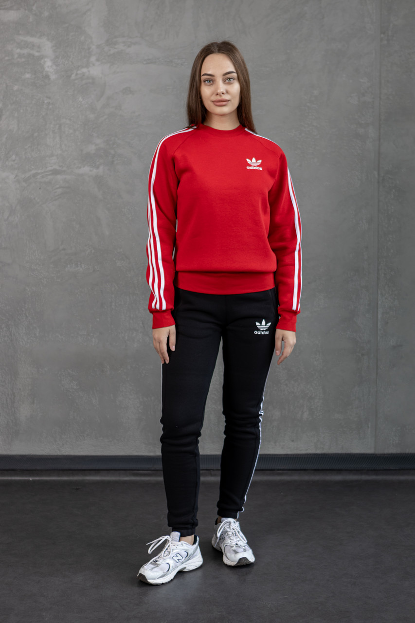 Жіночий зимовий спортивний костюм Adidas червоний з лампасами без капюшона Комплект Адідас на флісі