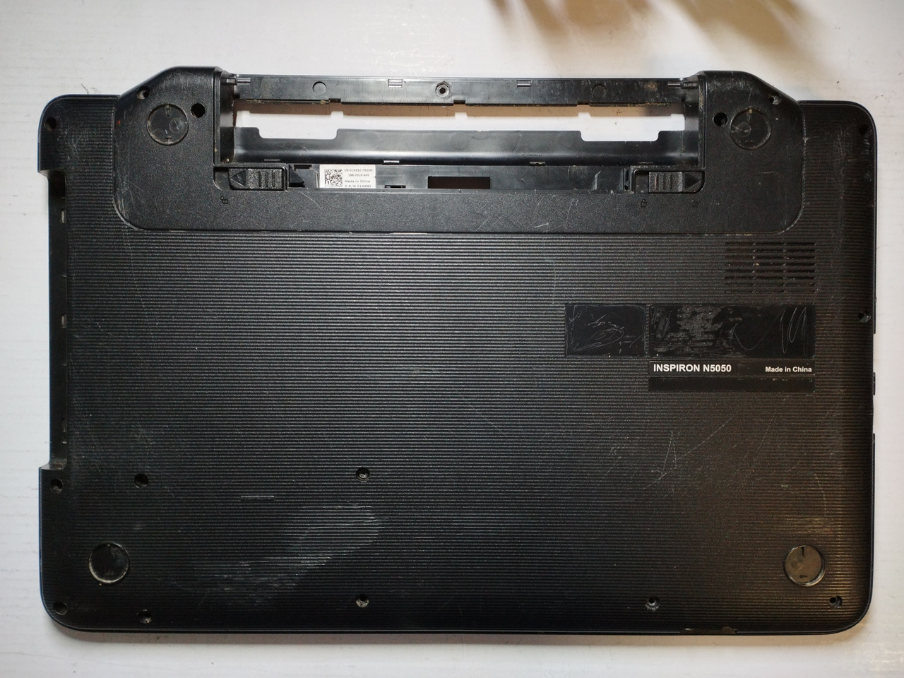 Dell Inspiron N5040 Корпус D (нижня частина корпусу) б/в #