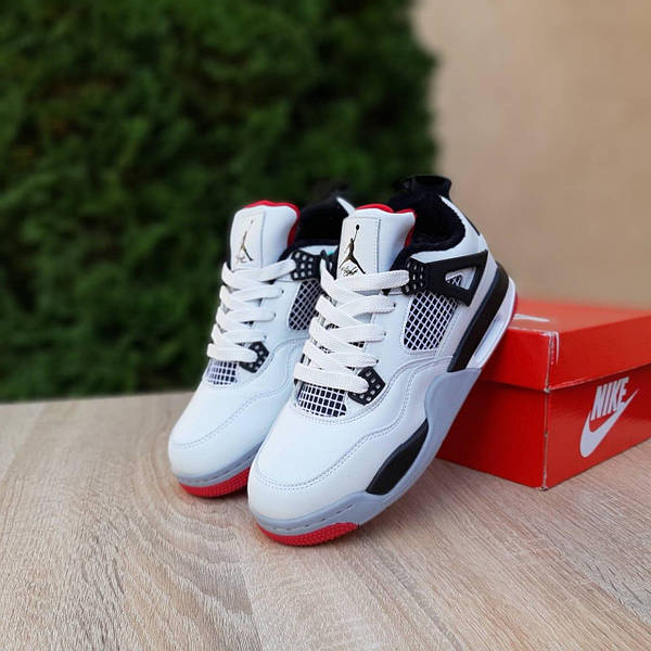 Nike air jordan store retro uk
