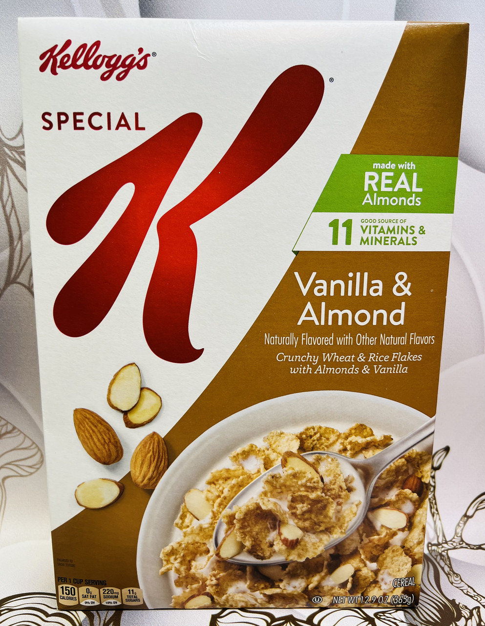 Сухий сніданок Kellogg's пластівці з ваніллю та мигдалем